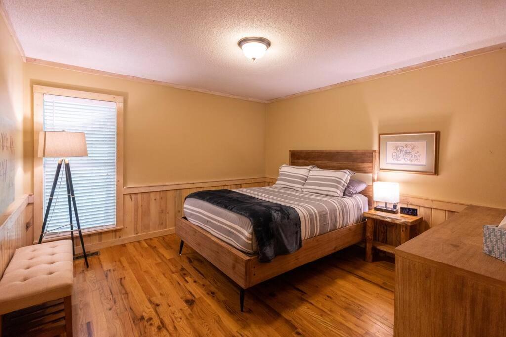 Pet Friendly Luxury Cabin Near Helen With Fire Pit Cleveland Extérieur photo