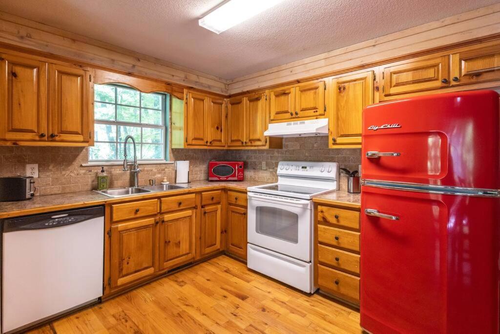 Pet Friendly Luxury Cabin Near Helen With Fire Pit Cleveland Extérieur photo